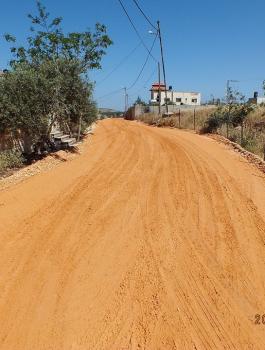 تعبيد طرق داخلية في جنين 