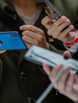 شراء هاتف آيفون 