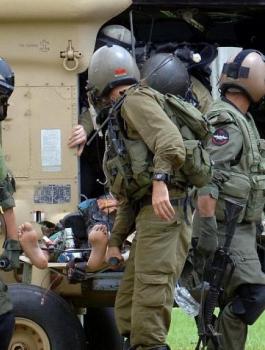 اصابة جندي اسرائيلي بجراح خطيرة 