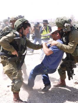 قمع مسيرة رافضة  لضم الاراضي المحتلة 