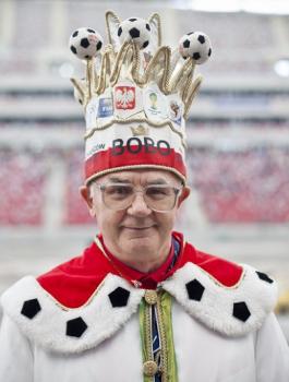 مشجع بولندي يلقب بـ"ملك المشجعين" حضر 11 مونديالا 