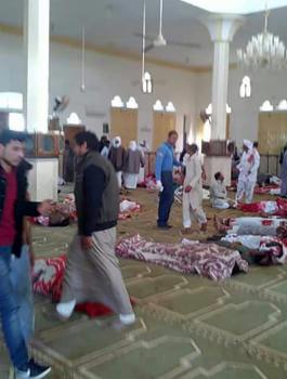 الهجوم على مسجد في سيناء 
