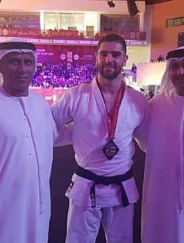 لاعب الجودو الاسرائيلي في الامارات 