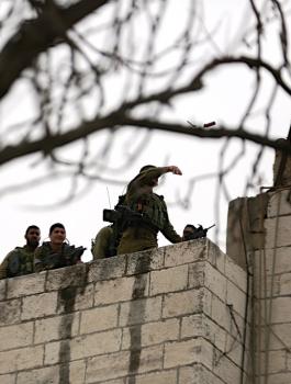 إطلاق نار اتجاه سيارة بزعم محاولتها تنفيذ عملية دهس شمال الخليل