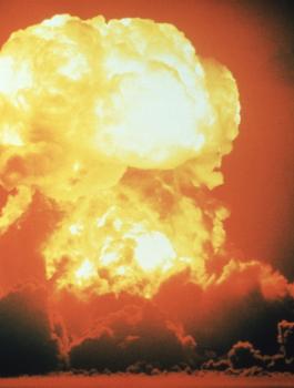 قنبلة الهيدروجينية 