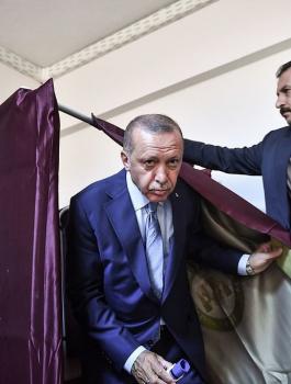 الانتخابات في تركيا 