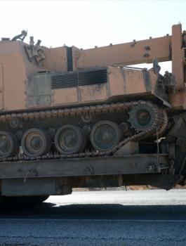 الجيش التركي على الحدود السورية 