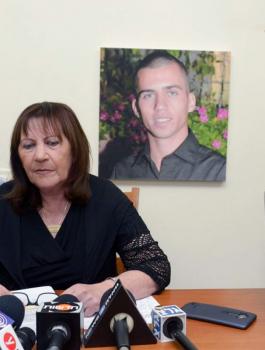 zehava-shaul-mother-of-aron-shaul