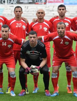 المنتخب الفلسطيني والياباني 