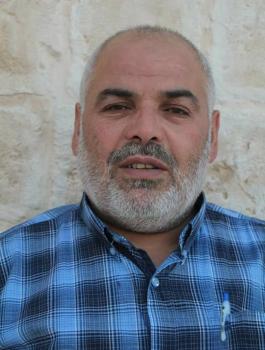 ايوب ابو هدوان 