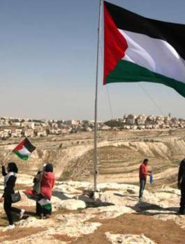 جيش الاحتلال يفجر سارية العلم الفلسطيني في سبسطية