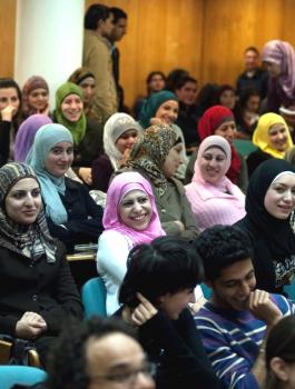 "التربية" تحذر الطلبة من الإلتحاق بالبرامج التعليمية غير المعتمدة