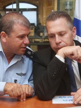  الميجر جنرال المتقاعد موشيه أدري