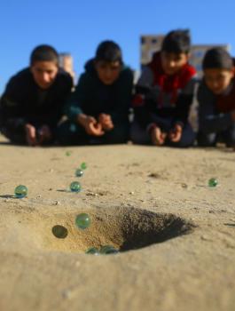 اردني ينتهك عرض طفل 