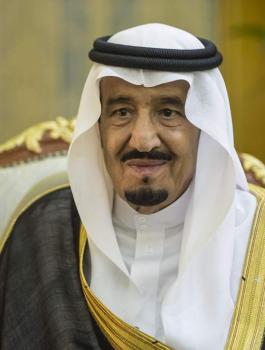 العاهل السعودي ومياه زمزم 
