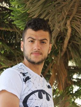 اصابة شاب بجراح في دير نظام 