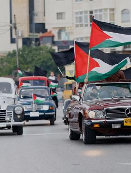 مسيرة للمركبات القديمة في رام الله تجسيداً لحق العودة