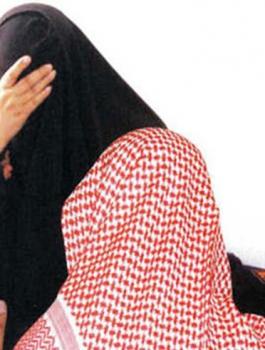 أول أيام العيد.. سعودي يطعن والدته ثم يدهسها بسيارته