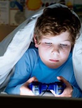 العاب افيديو والاطفال   