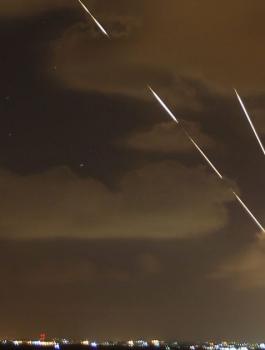 اطلاق صواريخ من قطاع غزة 