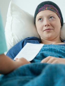 دراسة: العلاج الكيميائي قد يتسبب بعودة مهاجمة السرطان للجسم بشراسة أكبر