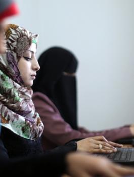 Palestinian_women__3314902b