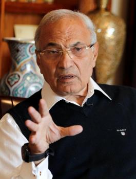 أحمد شفيق يعلن موقفه النهائي من الترشح للرئاسة