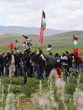 قمع مسيرة في طوباس 