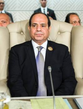 السيسي في القمة العربية بتونس 