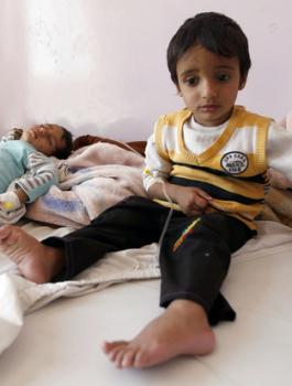 السعودية تخصص 66,7 مليون دولار لمكافحة الكوليرا في اليمن