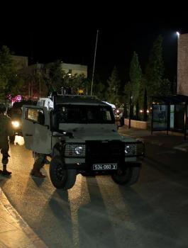 قوة خاصة إسرائيلية تطلق النار على مركبة قرب جامعة بيرزيت