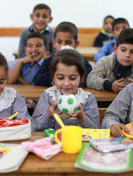 تعطيل مدارس اونروا في قطاع غزة 