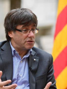 المدعي العام الاسباني يطالب بتوجيه تمهة التمرد والانفصال لزعماء كتالونيا