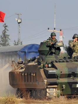 اشتباكات بين الجيش التركي والمعارضة السورية في ادلب 