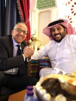 آل الشيخ يشتري سيارة بوغاتي بـ18 مليونا رغم إجرءات التقشف السعودية