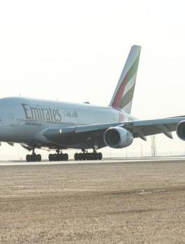 قصف مطار ابو ظبي من قبل الحوثيين 