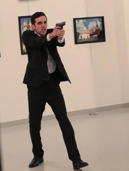 اللحظات الاخيرة لقتل السفير الروسي 