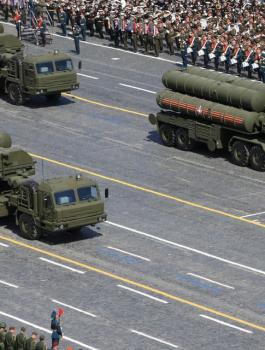 روسيا توقع اتفاقية لتزويد تركيا بمنظومة الصواريخ " اس-400" 