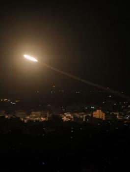 اطلاق صاروخ من غزة 