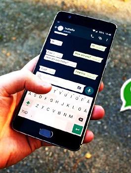 اختصارات في واتساب 