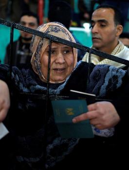 معبر رفح مفتوح للعالقين والحالات الانسانية