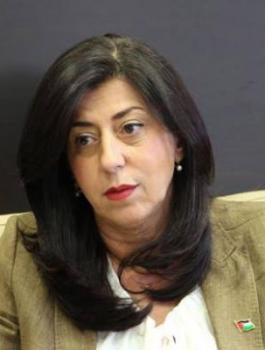 عبير  عودة سفيرة فلسطين في ايطاليا 