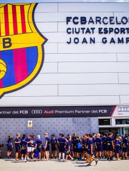 ايرادات نادي برشلونة 