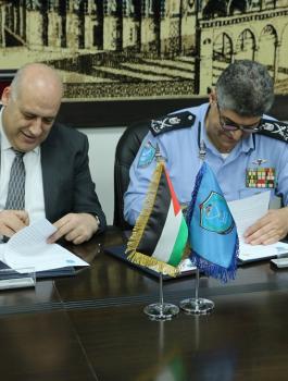 الشرطة ووزارة العمل 