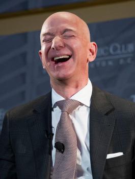 اغنى رجل في العالم 