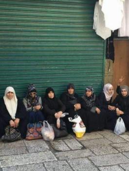 الاحتلال يواصل التضييق على المصلين والصحافيين بتخوم الأقصى