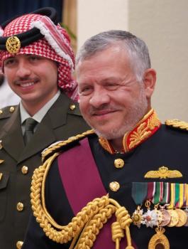 العاهل الاردني والطلبة الفلسطينيين في الصين 