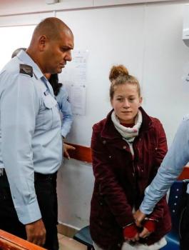 تمديد اعتقال عهد التميمي 