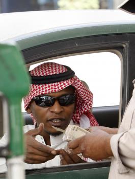 MIDEAST SAUDI OIL MEE_Hays