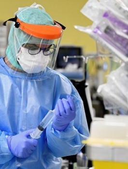 x-03-xZ_x_RC2DSFxWG7_RTRMADP_3_HEALTH-CORONAVIRUS-ITALY-HOSPITAL